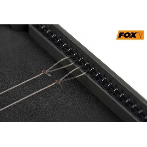 Твърд класьор за поводи Fox Edges Medium Rig Box Твърд класьор за поводи Fox Edges Medium Rig Box