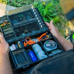 Кутия за аксесоари Fox Medium Tackle Box Кутия за аксесоари Fox Medium Tackle Box